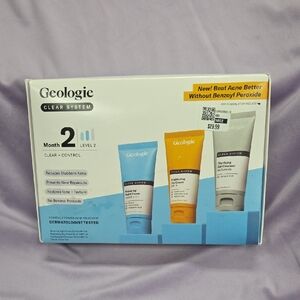 Clear System Month 2 Acne Treatment Kit - Blue/Yellow/Gray